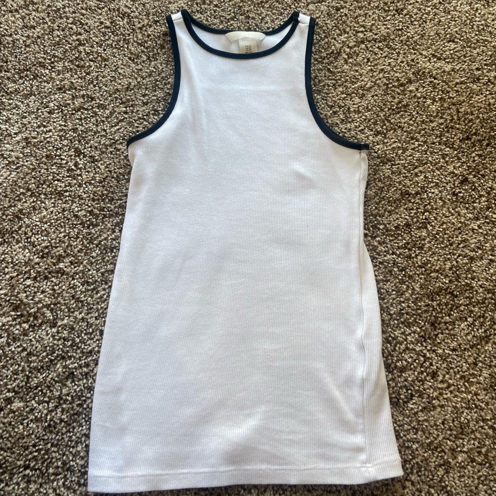 white tank w black lining